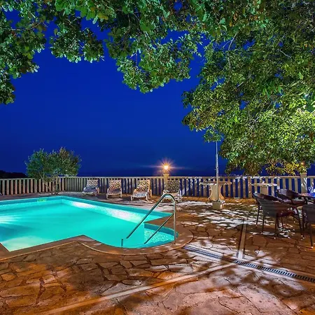 Βίλα Old Stone House - Private Pool - Jacuzzi - Panoramic View -full Privacy
