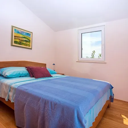 Old Stone House - Private Pool - Jacuzzi - Panoramic View -full Privacy Jesenice (Split-Dalmatia)