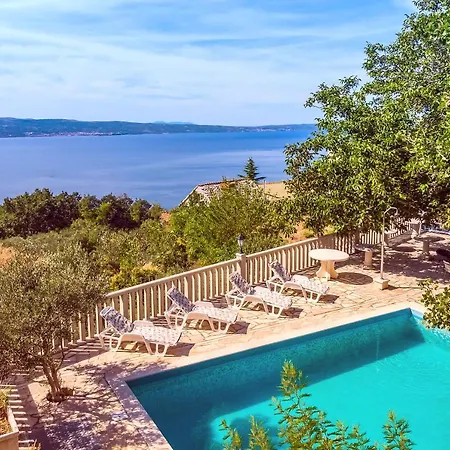 Old Stone House - Private Pool - Jacuzzi - Panoramic View -full Privacy Βίλα Jesenice (Split-Dalmatia)